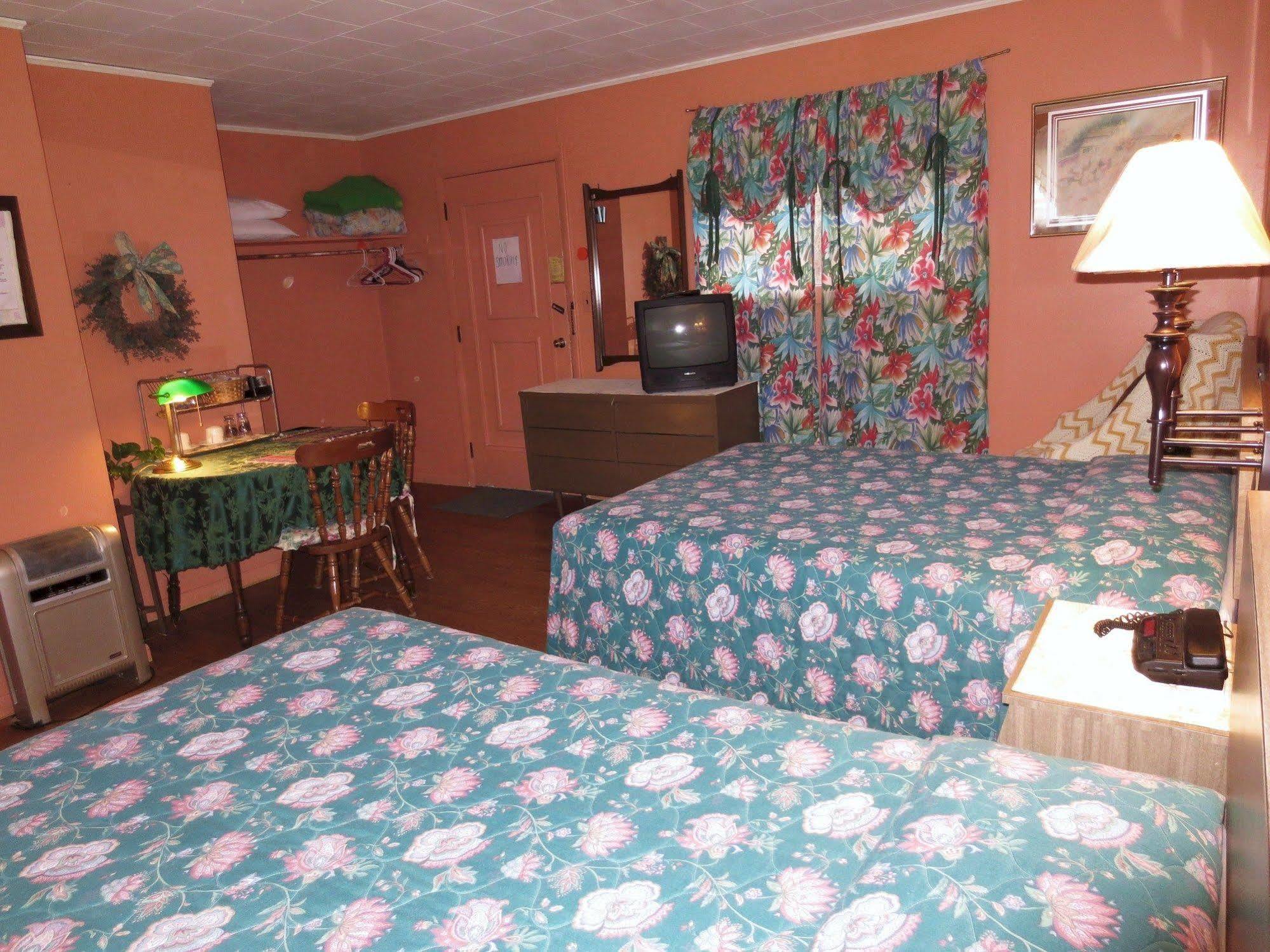 Four Seasons Motel Катскил Екстериор снимка